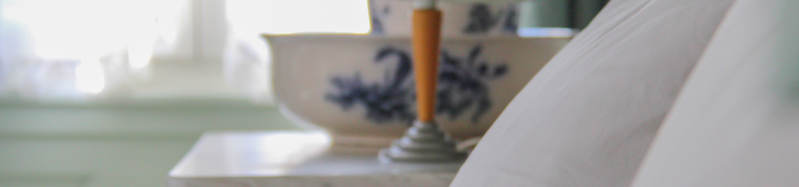 Schwarzer Löwen Altdorf Uri Nachttisch