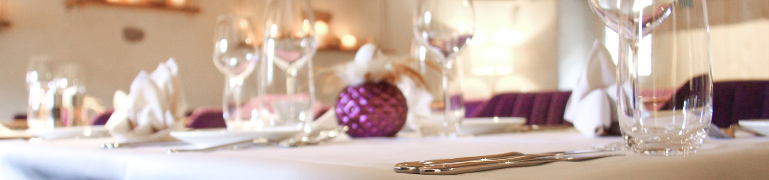 Schwarzer Löwen Altdorf Uri Tischgedeck