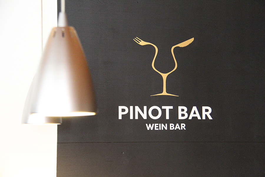 Pinot Bar